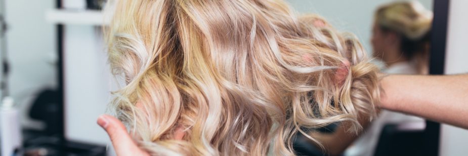 cuidados para el cabello rubio